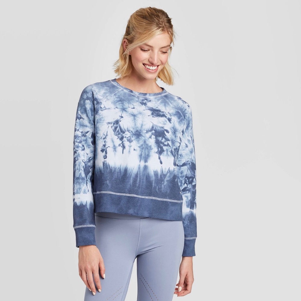 Cropped athleisure sweatshirt
